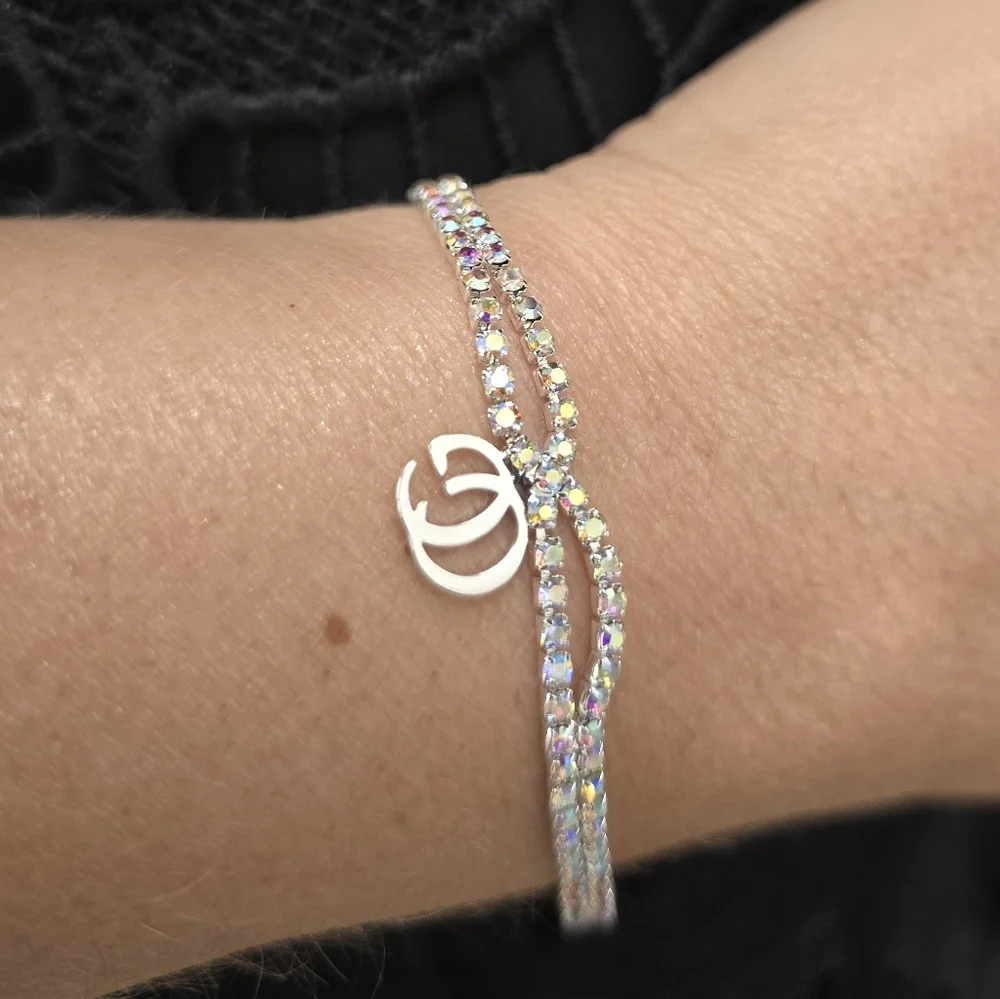 Elegant Silver Bracelet with Multicolor Accents - Picture 1 of 3